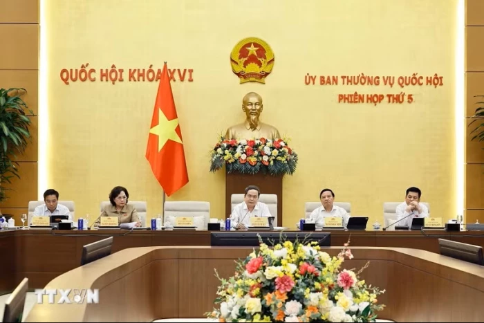 Ủy ban Thường vụ Quốc hội cho ý kiến về 27 dự án luật, nghị quyết