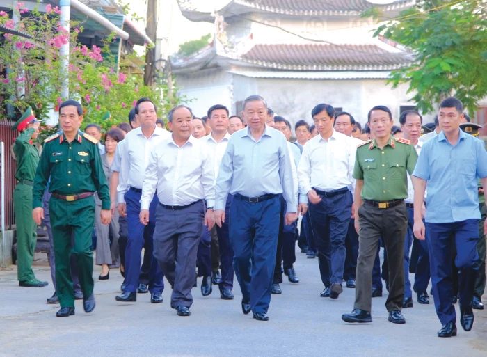 Phát huy vai trò hạt nhân lãnh đạo, xây dựng Đảng bộ tỉnh đoàn kết, vững mạnh, đáp ứng yêu cầu phát triển trong nhiệm kỳ mới