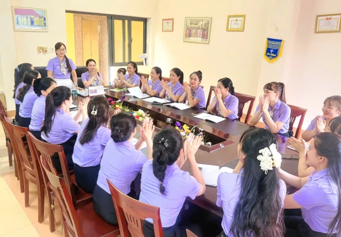 Quan tâm chăm lo đời sống cho lao động nữ