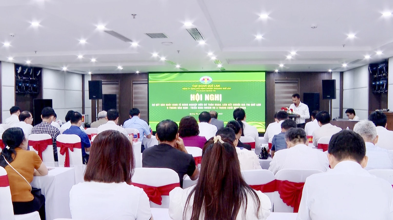 Quang cảnh hội nghị - Ảnh: B.C