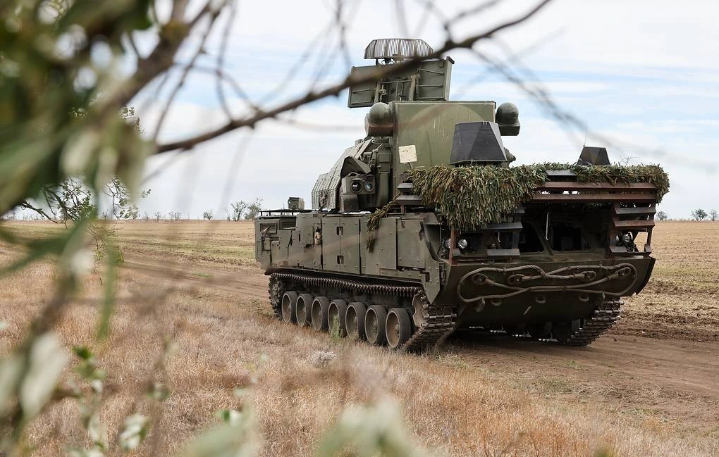 Nga và Ukraine chạy đua tìm vũ khí đột phá. Ảnh: TASS
