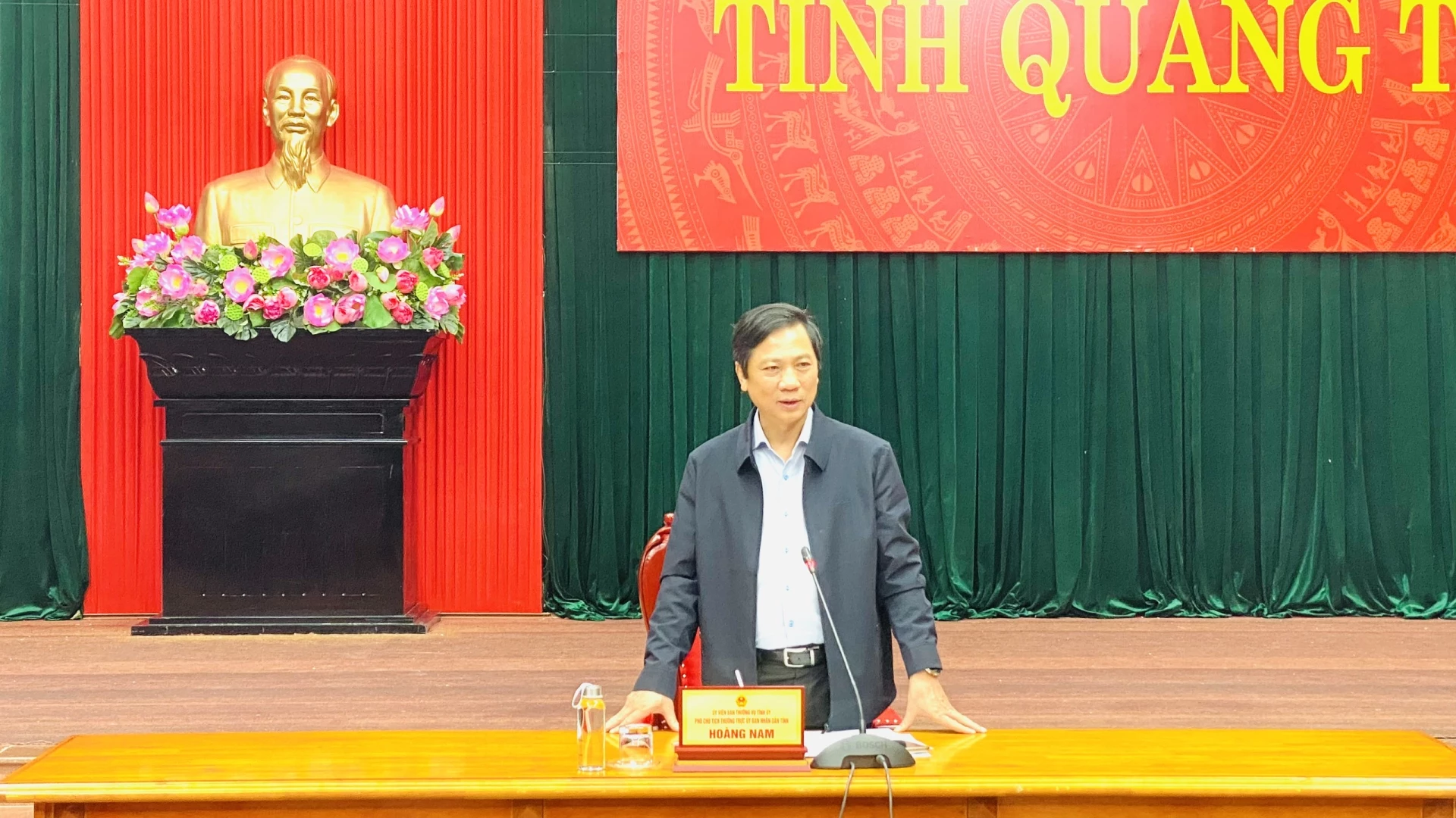 Phó Chủ tịch Thường trực UBND tỉnh Hoàng Nam kết luận cuộc họp - Ảnh: N.L