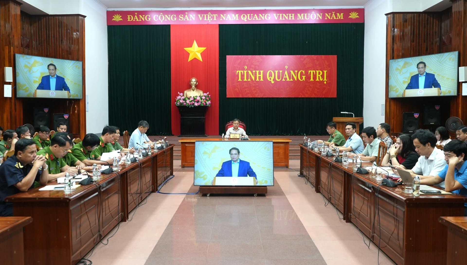 Quang cảnh hội nghị tại điểm cầu Quảng Trị - Ảnh: Trung Đức