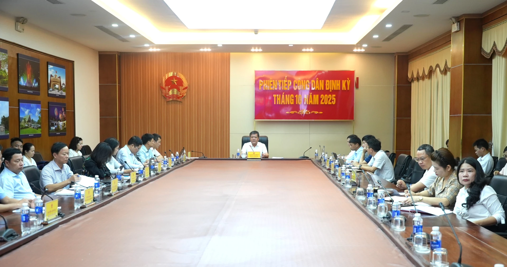 Quang cảnh phiên tiếp công dân của đồng chí Chủ tịch UBND tỉnh Trần Phong - Ảnh: Trung Đức