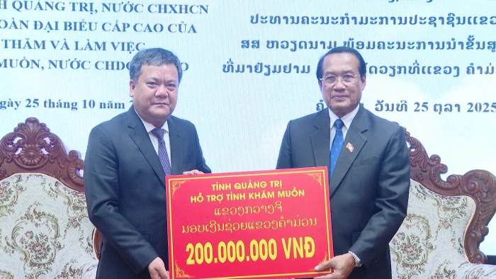 Đoàn đại biểu cấp cao tỉnh Quảng Trị chào xã giao lãnh đạo tỉnh Khammuane