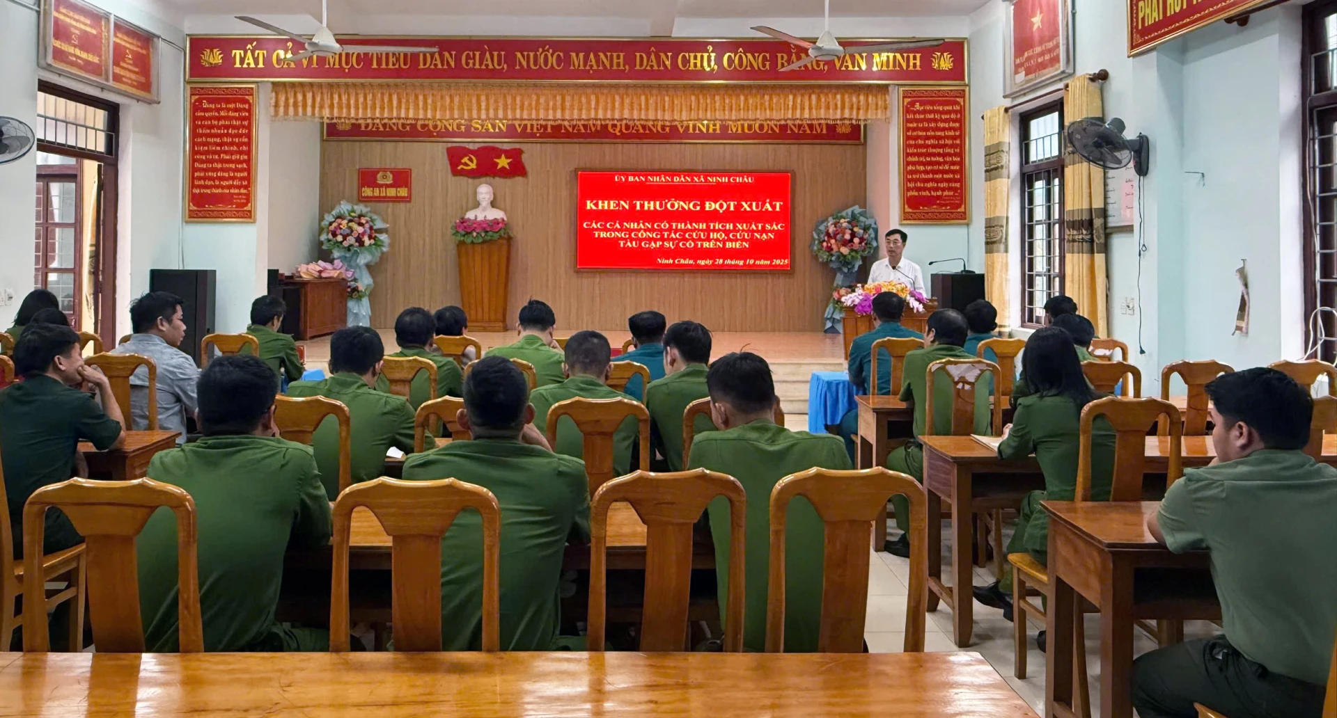 Quang cảnh buổi lễ - Ảnh: L.C