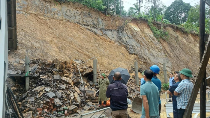 Hơn 28.500 học sinh toàn tỉnh phải tạm nghỉ học do mưa lũ
