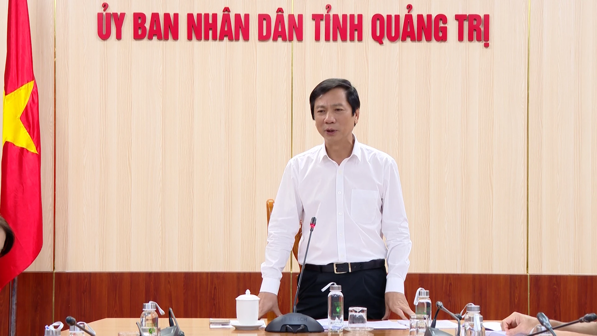 Đồng chí Phó Chủ tịch Thường trực UBND phát biểu kết luận cuộc họp - Ảnh: B.C