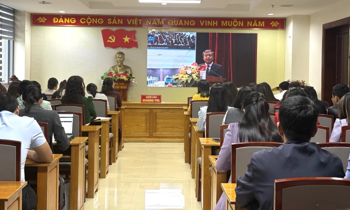 Khóa bồi dưỡng kiến thức lý luận chính trị cho đội ngũ giảng viên, cán bộ giáo dục đại học, cao đẳng, trung cấp