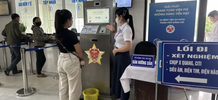 Phường Đồng Hới: Phấn đấu có 80% người dân tích hợp Sổ sức khỏe điện tử trên ứng dụng VNeID