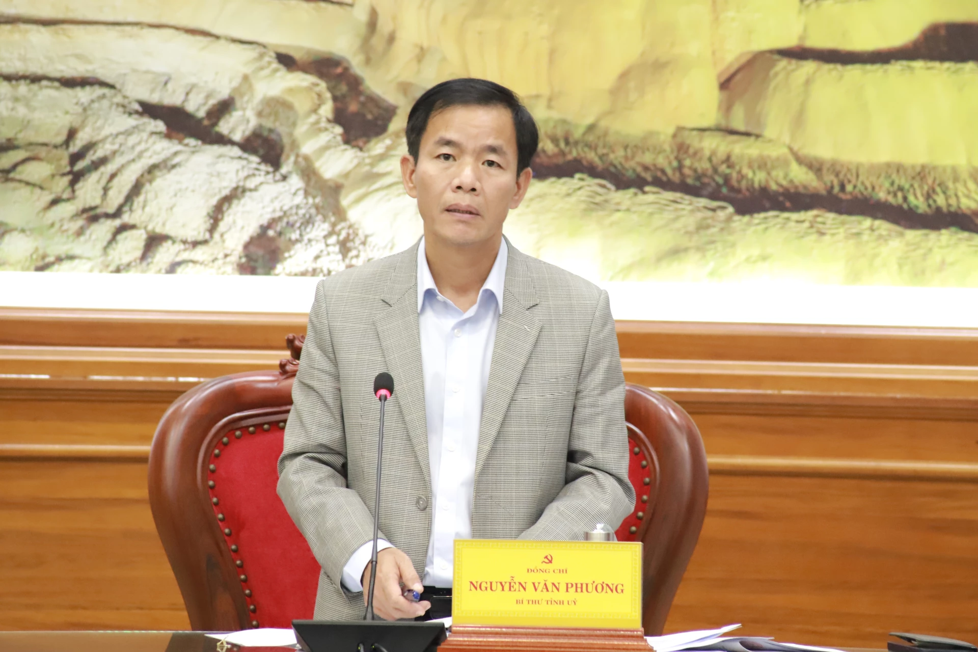 Đồng chí Bí thư Tỉnh ủy Nguyễn Văn Phương kết luận hội nghị - Ảnh: QV