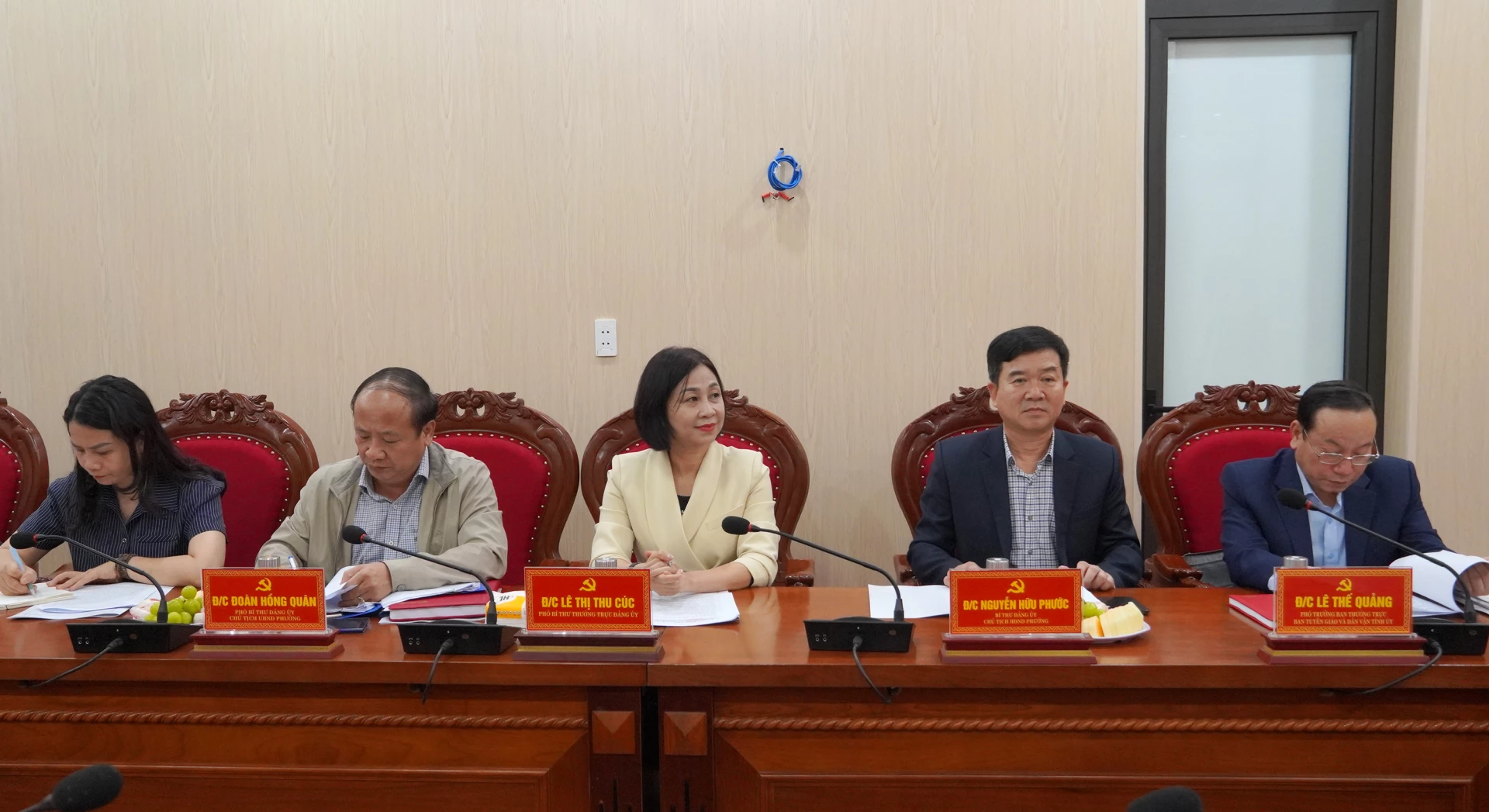 Các đại biểu tham dự buổi làm việc - Ảnh: N.H