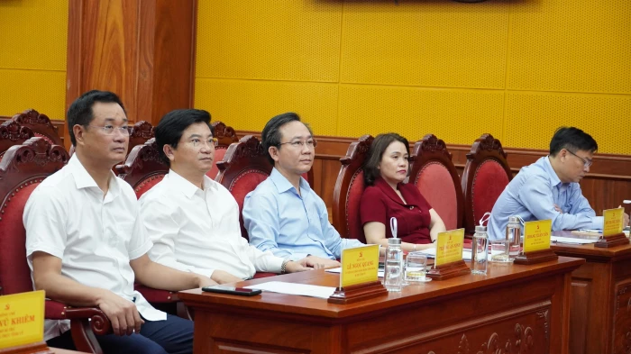 Đột phá phát triển khoa học, công nghệ, đổi mới sáng tạo và chuyển đổi số