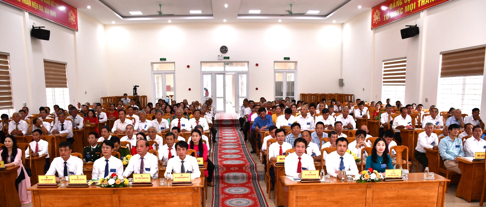 Các đại biểu tham dự đại hội. Ảnh: H.Tr.