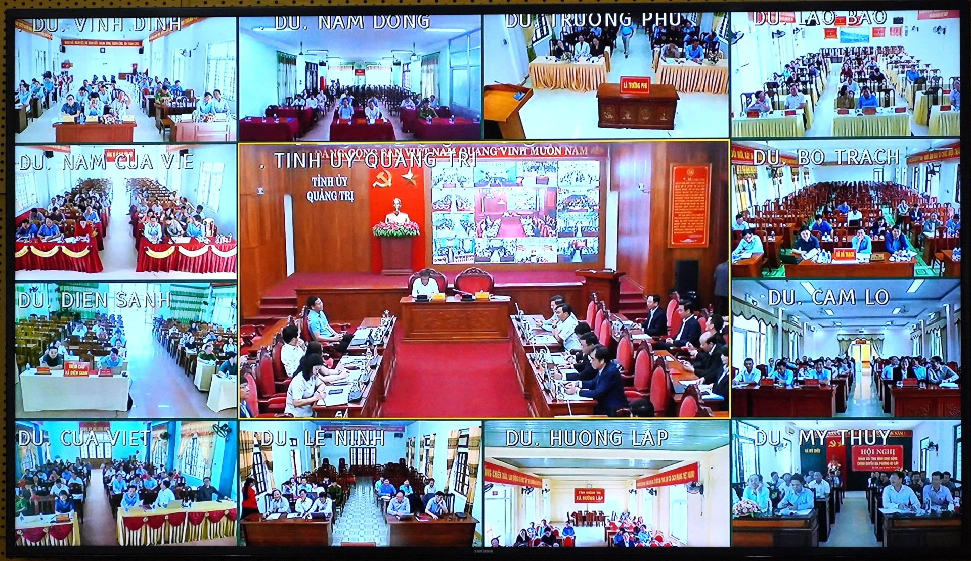 Hội nghị được kết nối đến điểm cầu các xã, phường, đặc khu trên địa bàn tỉnh - Ảnh: QV