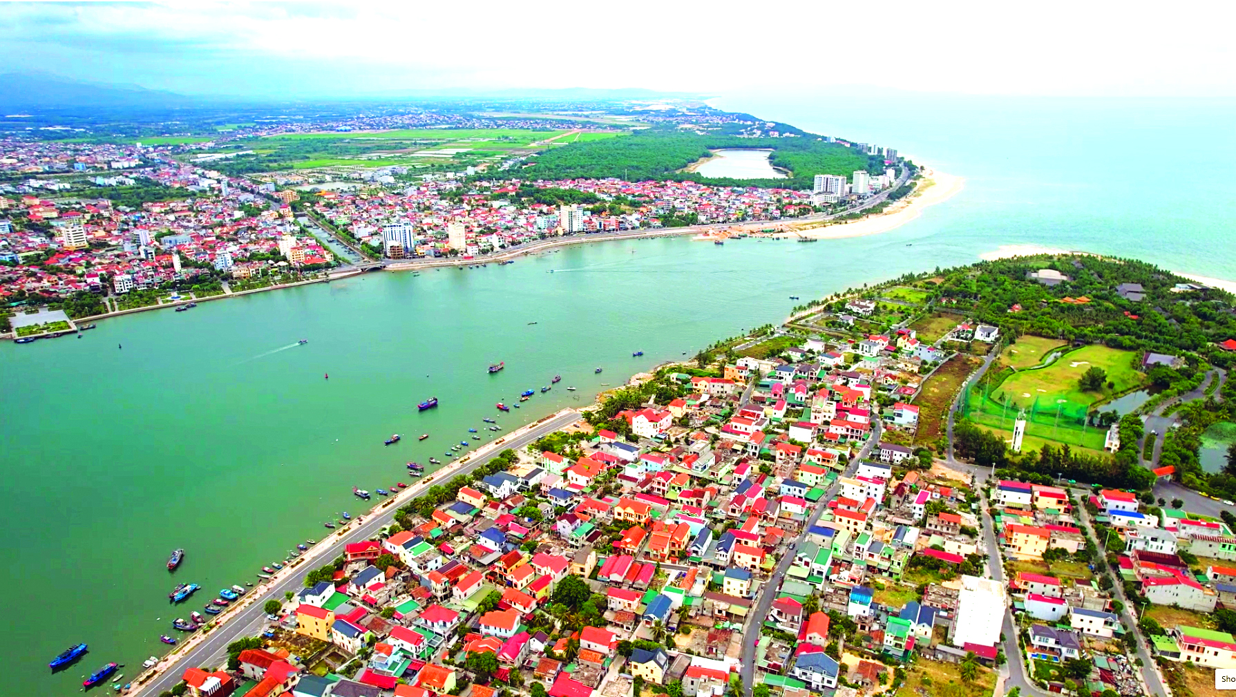 Ra sức thi đua lập nhiều thành tích xuất sắc, xây dựng quê hương Quảng Trị ngày càng giàu đẹp