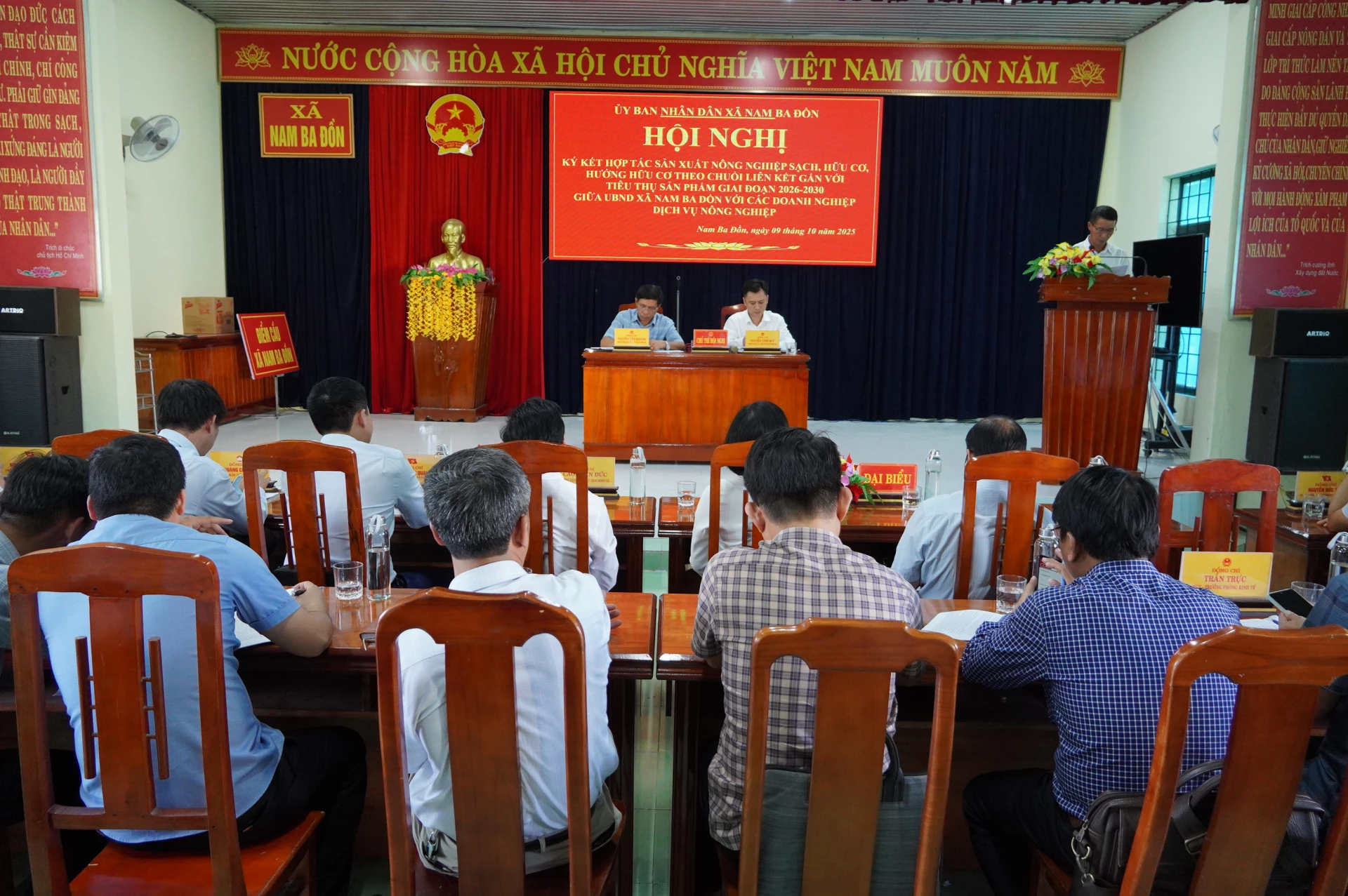 Toàn cảnh hội nghị- Ảnh: T. Hoa