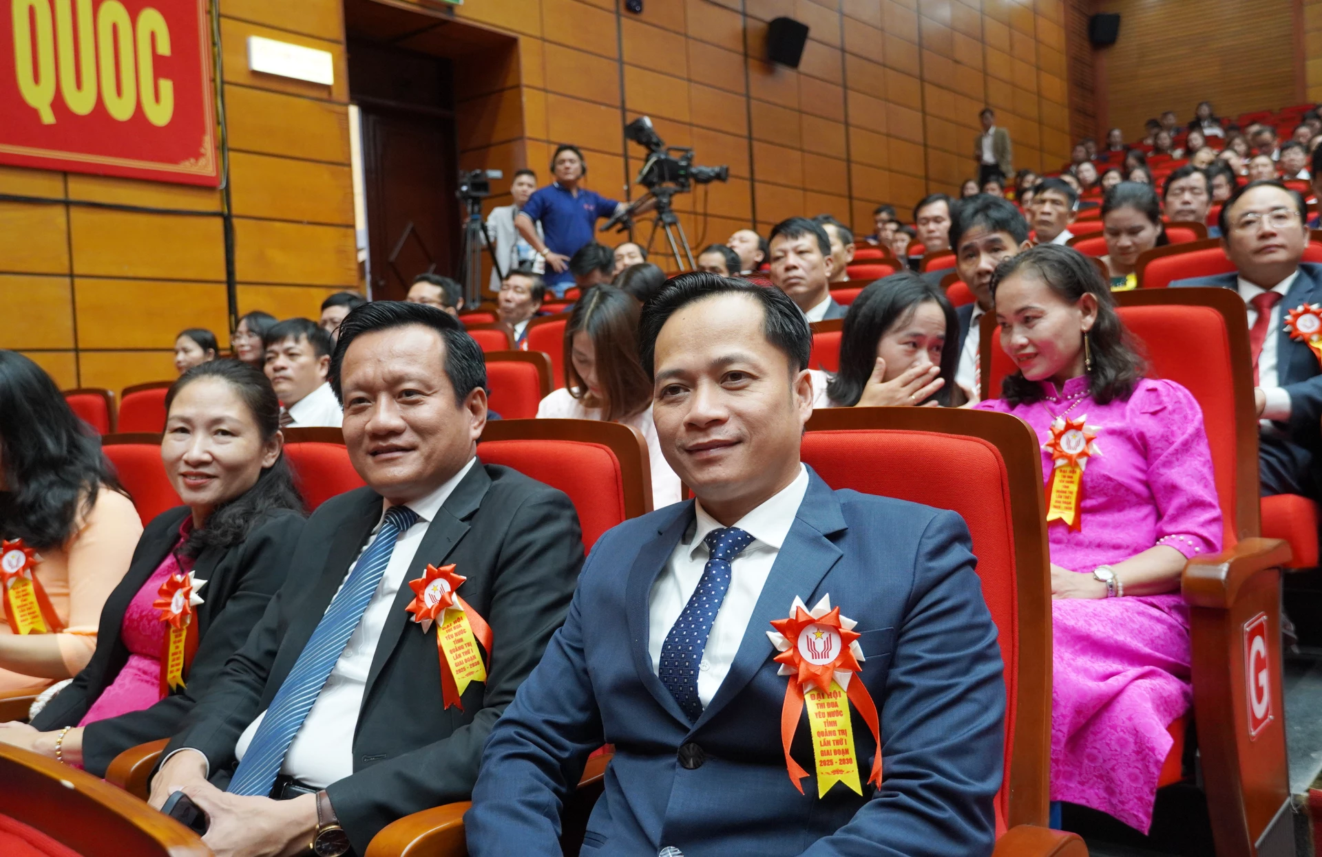 Các đại biểu dự đại hội.