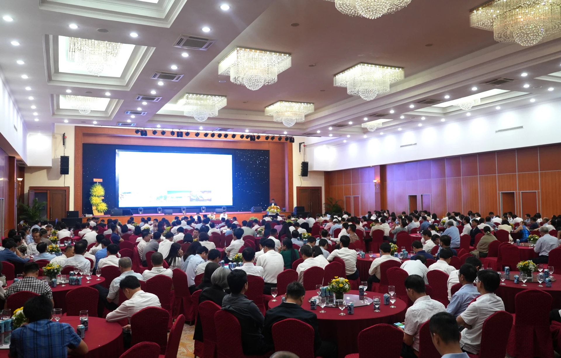 Quang cảnh buổi gặp mặt doanh nghiệp - Ảnh: Trung Đức