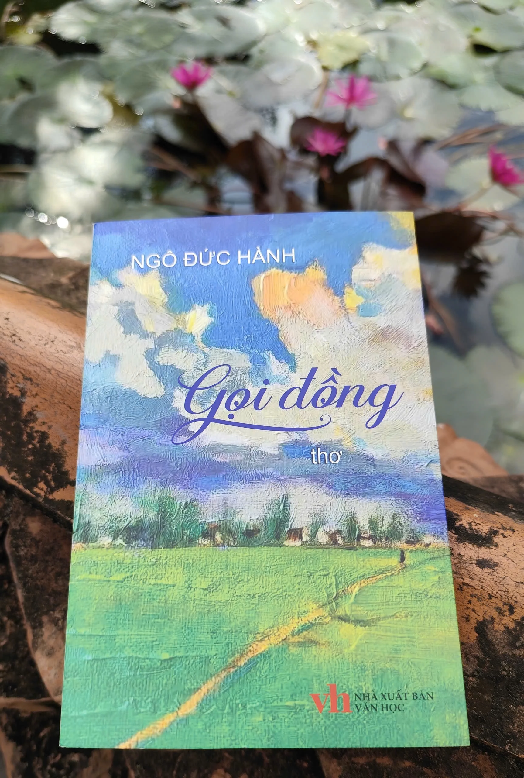 Tập thơ Gọi đồng của tác giả Ngô Đức Hành - Ảnh: T.A