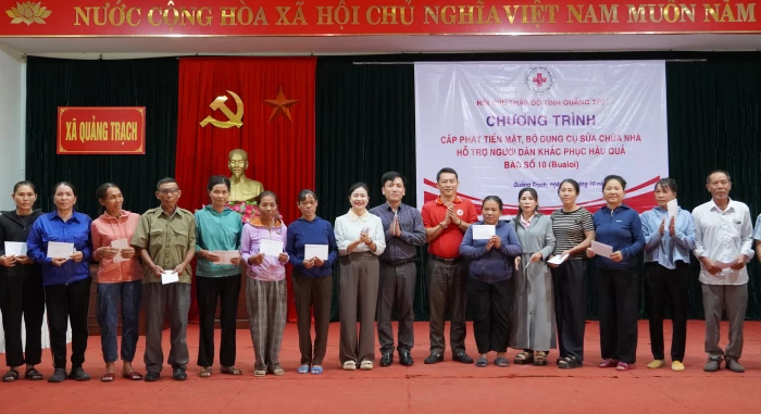 Hỗ trợ người dân bị ảnh hưởng bởi cơn bão số 10