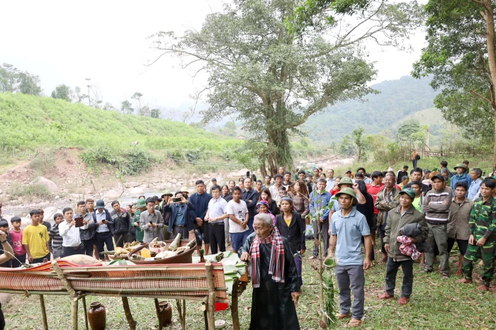 Nỗ lực xóa bỏ hủ tục ở phía núi Giăng Màn