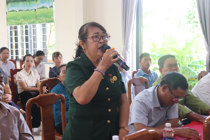 Đoàn Đại biểu Quốc hội tỉnh tiếp xúc cử tri tại xã Bến Hải