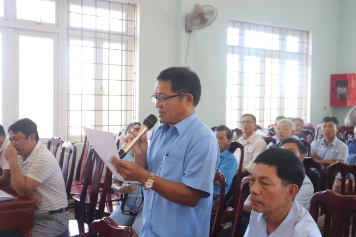 Đoàn Đại biểu Quốc hội tỉnh tiếp xúc cử tri tại xã Cửa Tùng