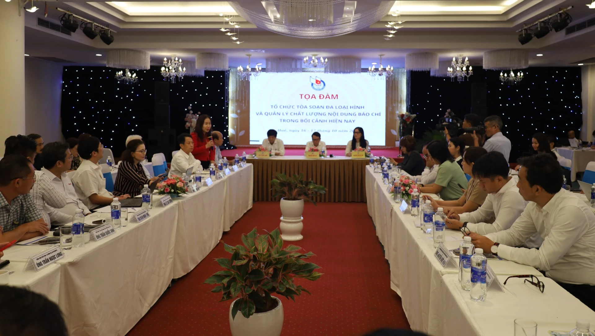 Quang cảnh tọa đàm - Ảnh: H.C
