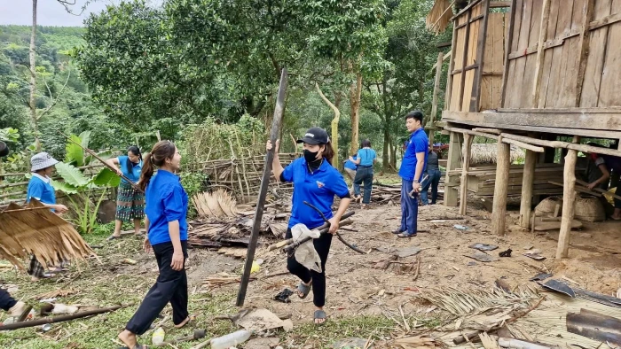 Đẩy nhanh tiến độ xây dựng nhà ở cho đồng bào dân tộc thiểu số