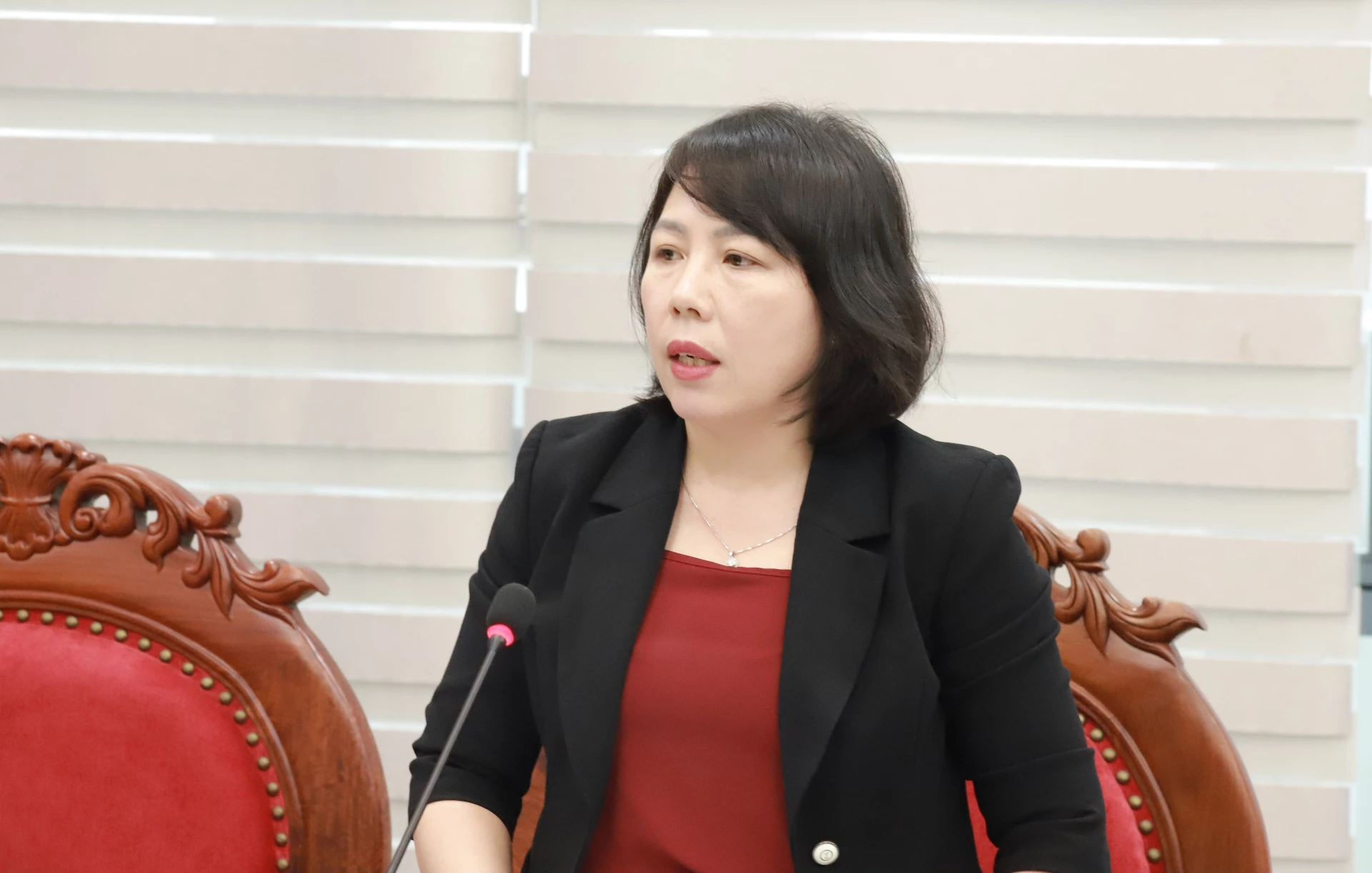 Lãnh đạo Ban Tổ chức Tỉnh ủy phát biểu tại hội nghị - Ảnh: QV