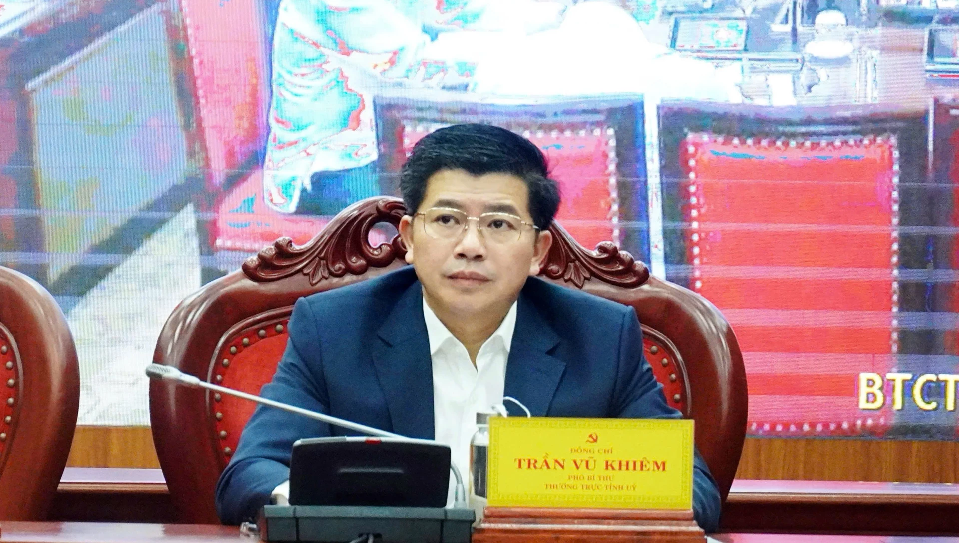 thư Thường trực Tỉnh ủy, Trưởng ban Tổ chức Tỉnh ủy chủ trì hội nghị tại điểm cầu Quảng Trị - Ảnh: N.M