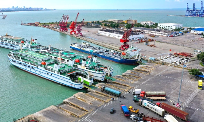 Trung Quốc công bố mức phí cảng đặc biệt đối với tàu thuyền Mỹ