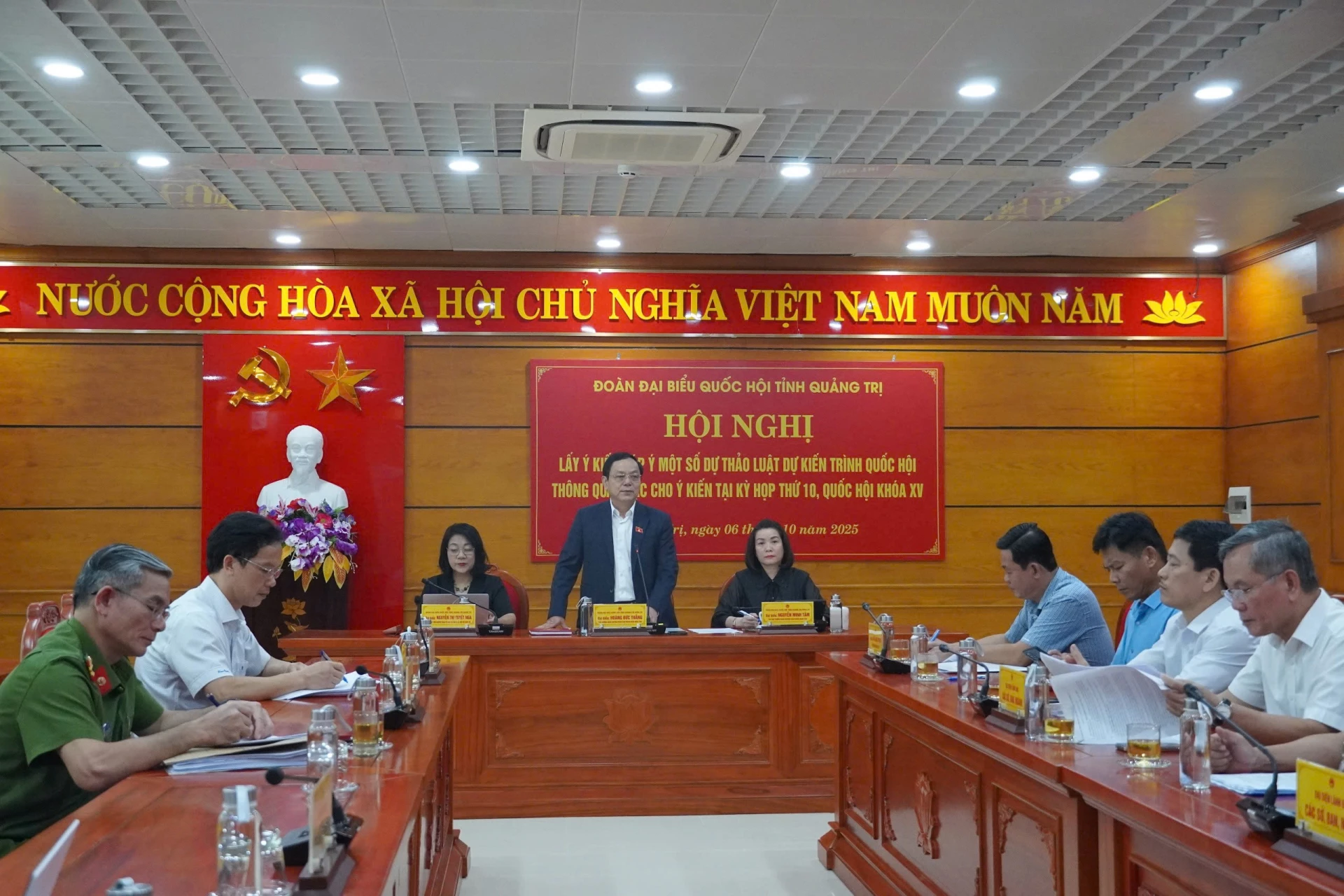 	Phó trưởng đoàn chuyên trách phụ trách Đoàn ĐBQH tỉnh Hoàng Đức Thắng phát biểu khai mạc tại Hội nghị - Ảnh: K.H