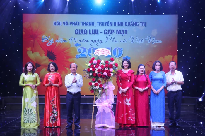 Công đoàn Báo và phát thanh, truyền hình Quảng Trị tổ chức gặp mặt kỷ niệm Ngày Phụ nữ Việt Nam