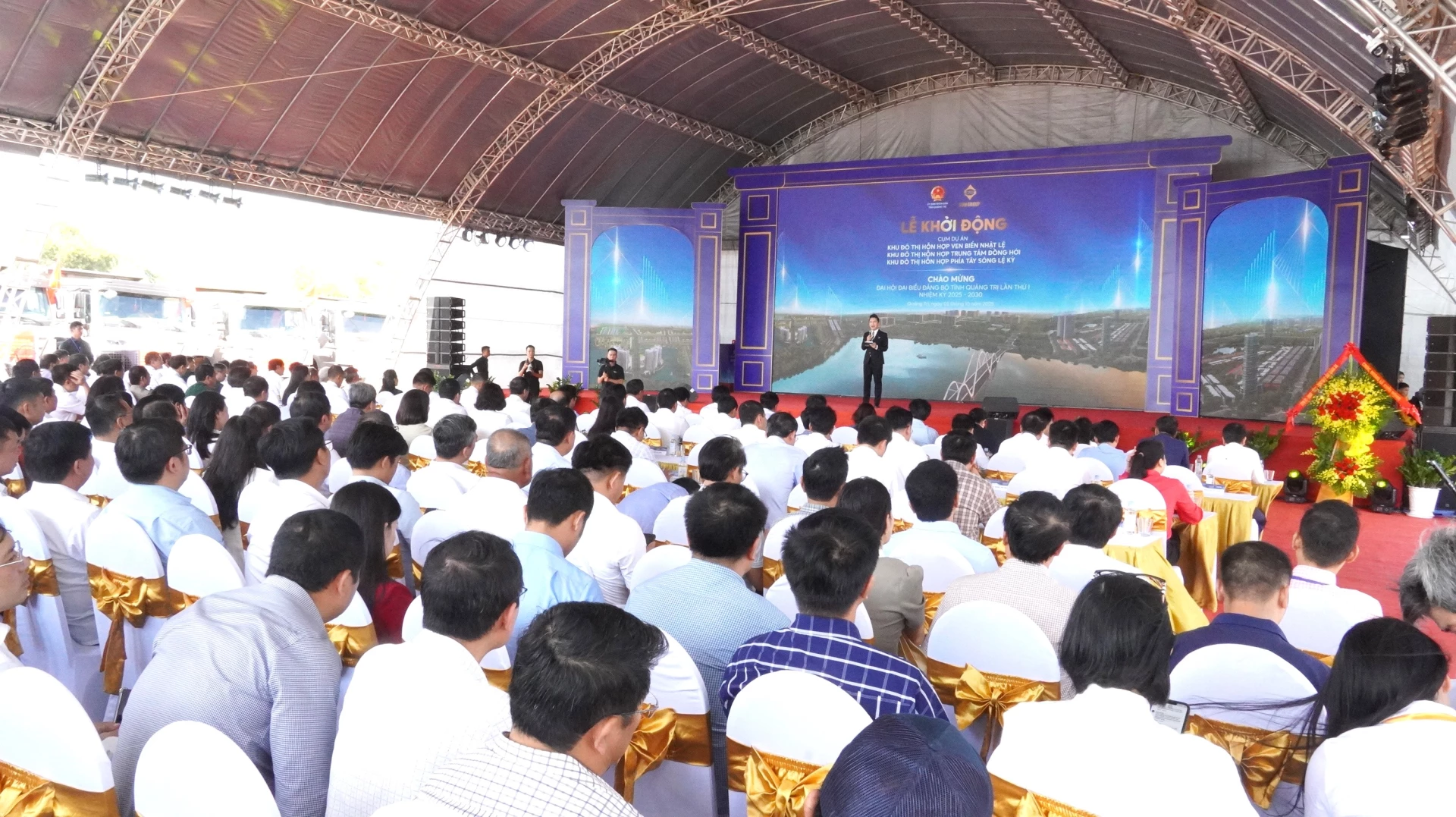 Quang cảnh buổi lễ - Ảnh: Quốc Việt