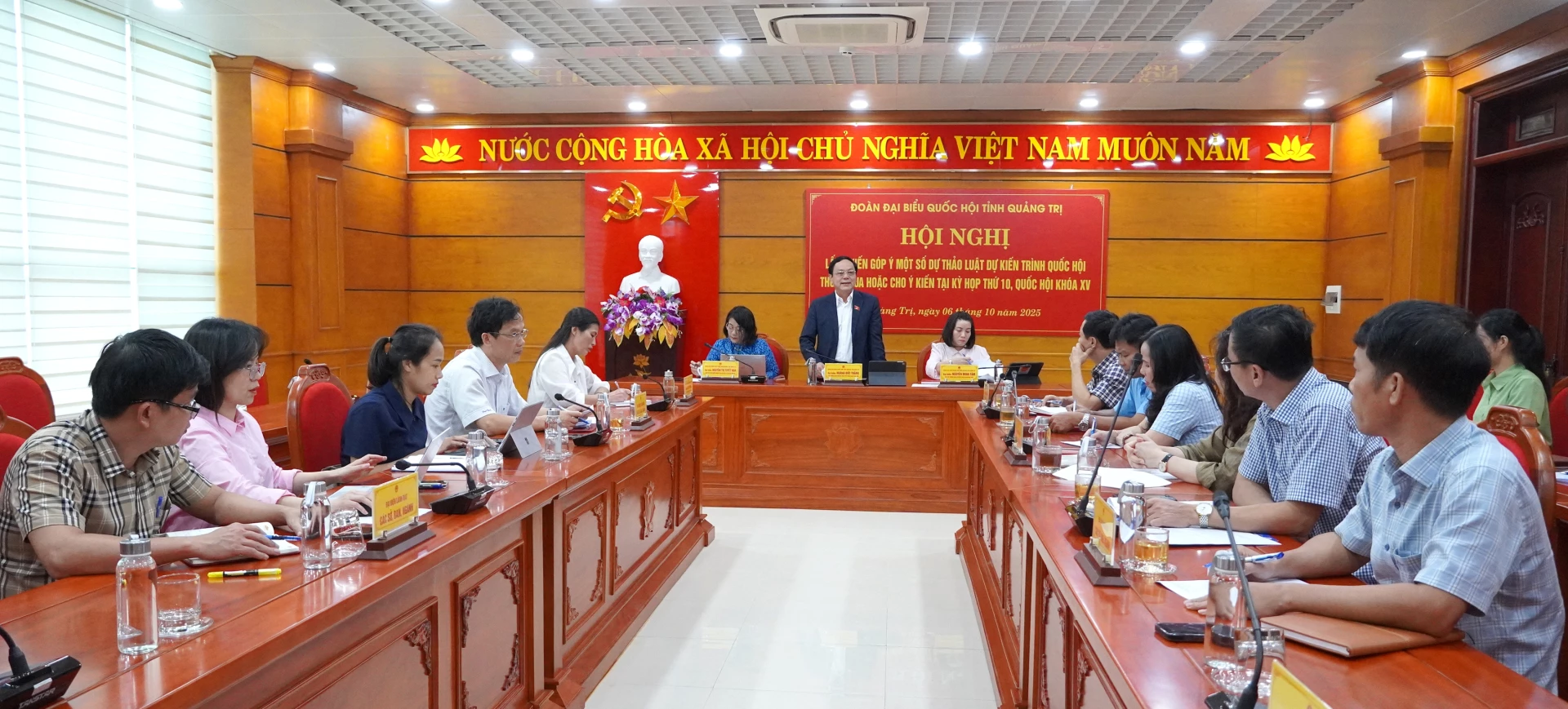Quang cảnh hội nghị. Ảnh: H.Tr.
