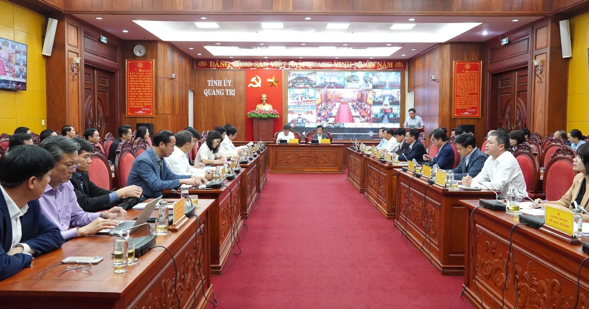 Quang cảnh hội nghị - Ảnh: QV