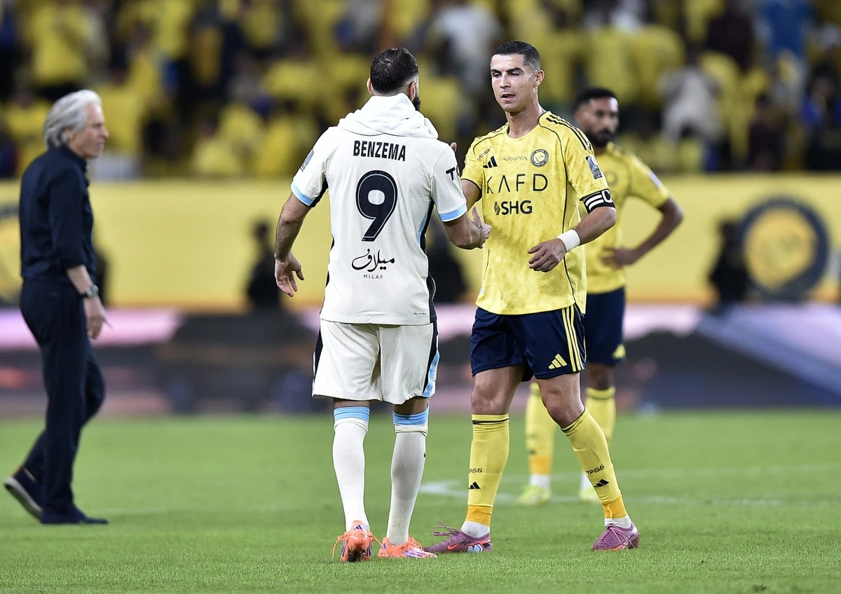 Ronaldo tịt ngòi, Al Nassr gục ngã trước đội bóng của Benzema