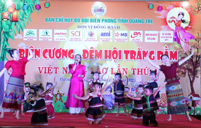 Tổ chức Đêm hội trăng rằm Việt - Lào tại vùng biên giới Quảng Trị