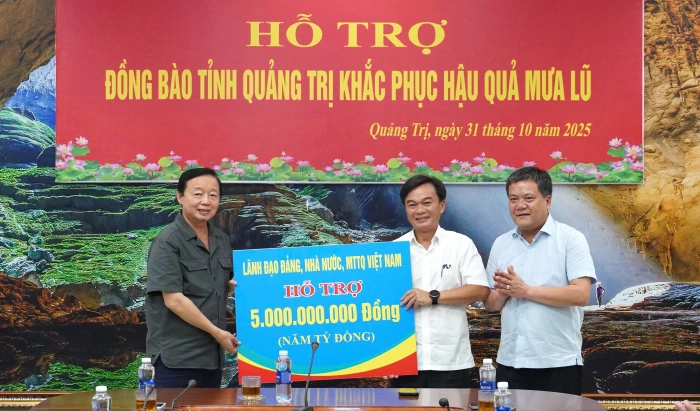 Phó Thủ tướng Chính phủ Trần Hồng Hà thăm, hỗ trợ tỉnh Quảng Trị khắc phục hậu quả thiên tai
