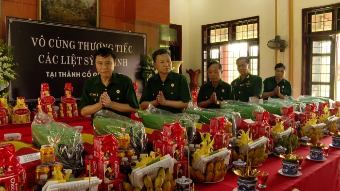 Đoàn công tác Hội Cựu chiến binh tỉnh dâng hương viếng hài cốt liệt sĩ