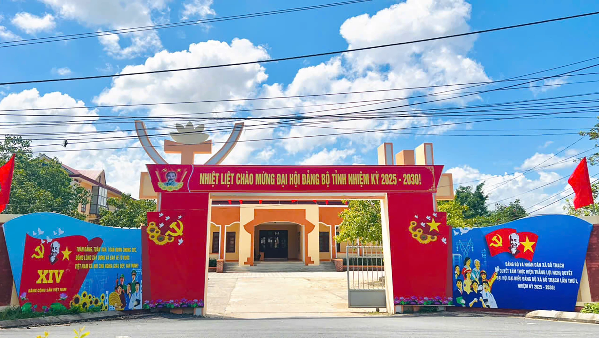 Không khí phấn khởi chào mừng Đại hội đại biểu Đảng bộ tỉnh lần thứ I, nhiệm kỳ 2025-2030 lan tỏa khắp xã Bố Trạch-Ảnh: N.M