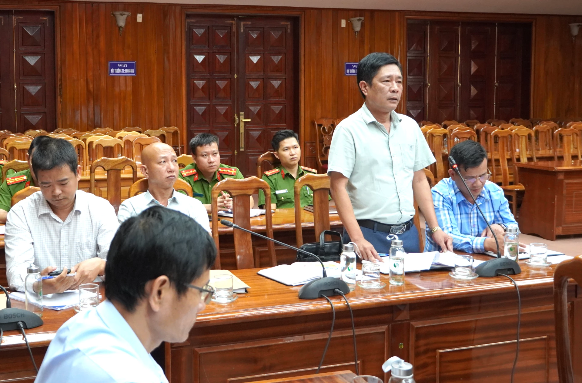 Đại biểu phát biểu ý kiến. Ảnh: H.Tr