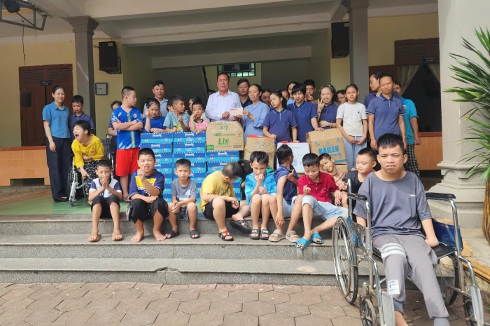 Trao yêu thương đến những mảnh đời bất hạnh