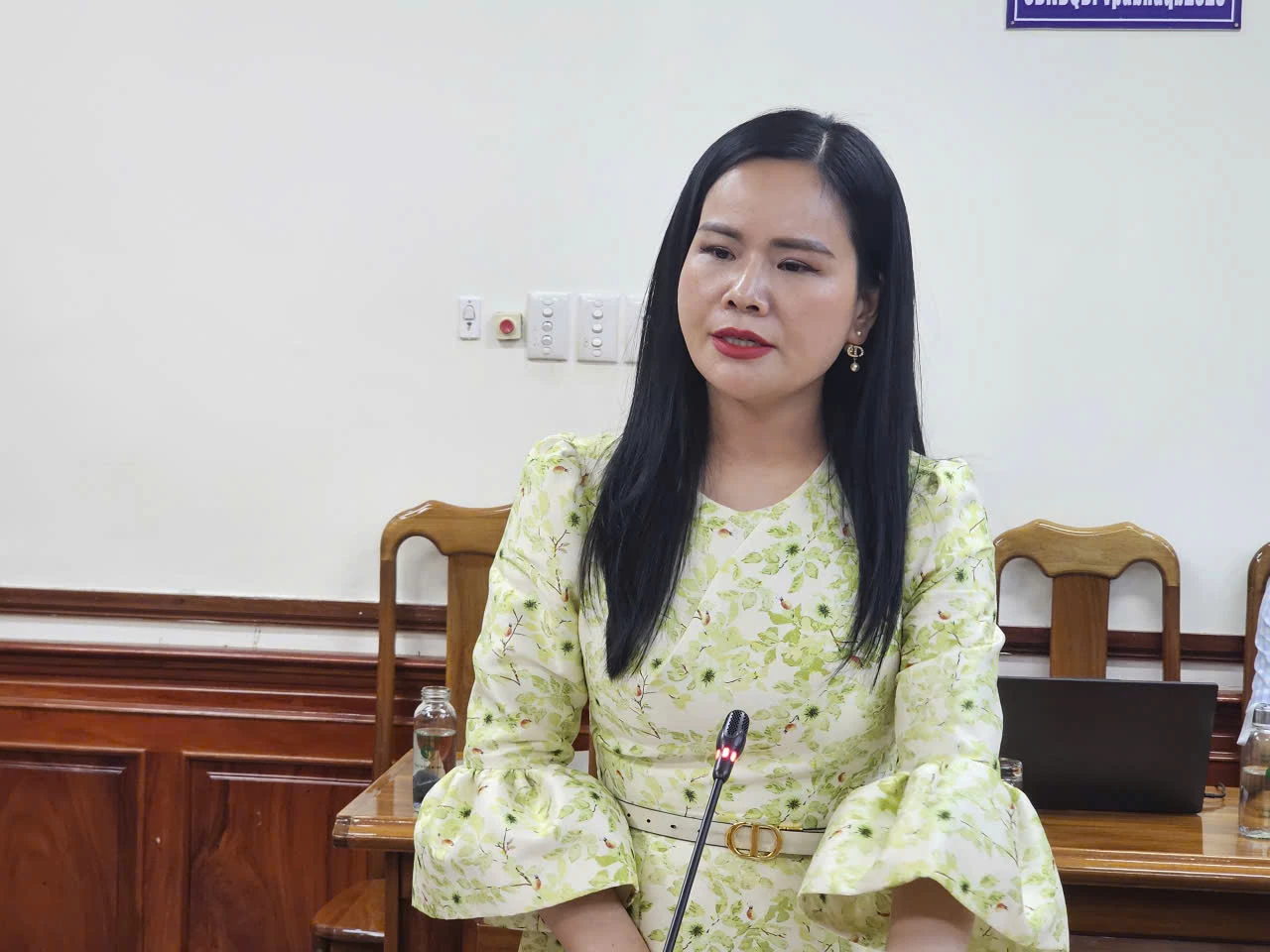Đại diện Tập đoàn T&T báo cáo tại buổi làm việc - Ảnh: Phan Khiêm