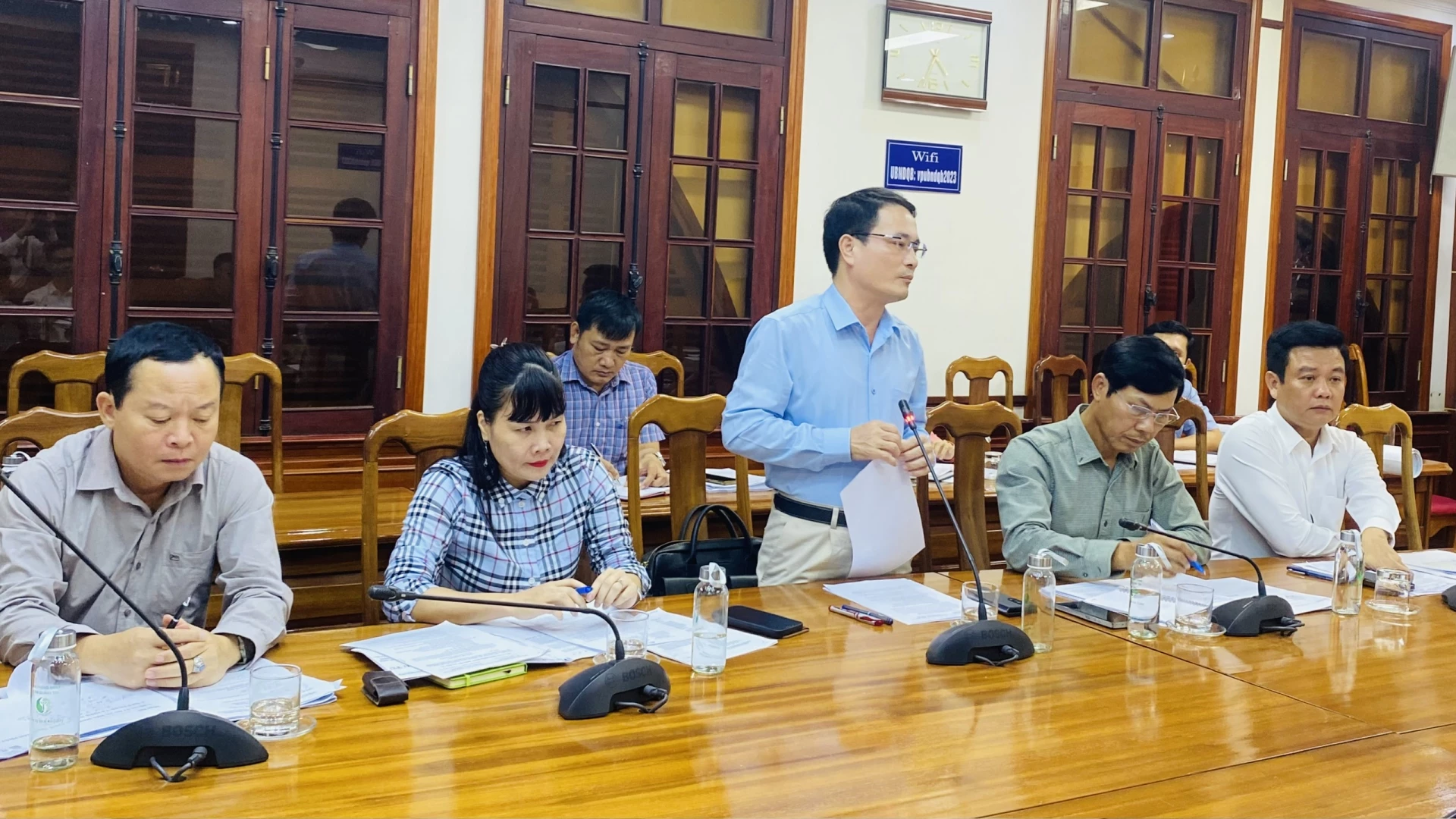 Các sở, ban, ngành đóng góp ý kiến về Dự án - Ảnh: T.L