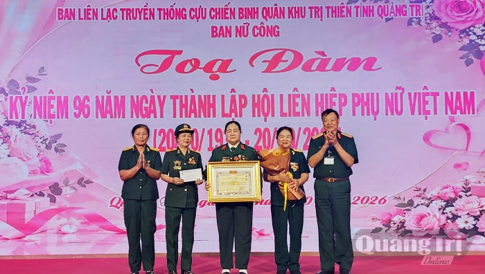 Phát huy truyền thống nữ chiến sĩ Quân khu Trị Thiên anh hùng