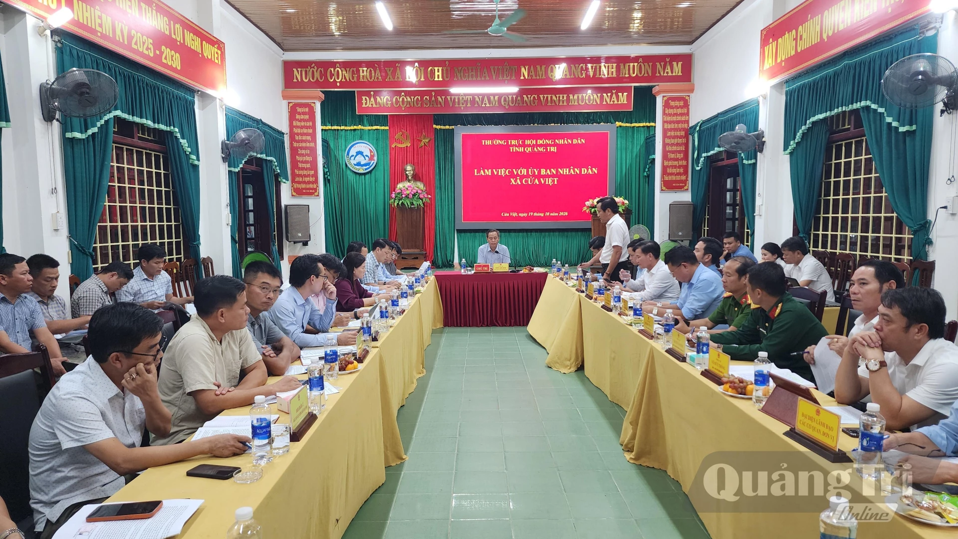 Quang cảnh buổi làm việc- Ảnh: Tạ Hưng