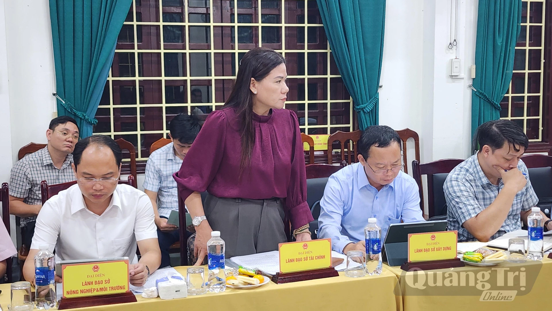 Đại diện các sở, ban ngành phát biểu tại buổi làm việc- Ảnh: Tạ Hưng